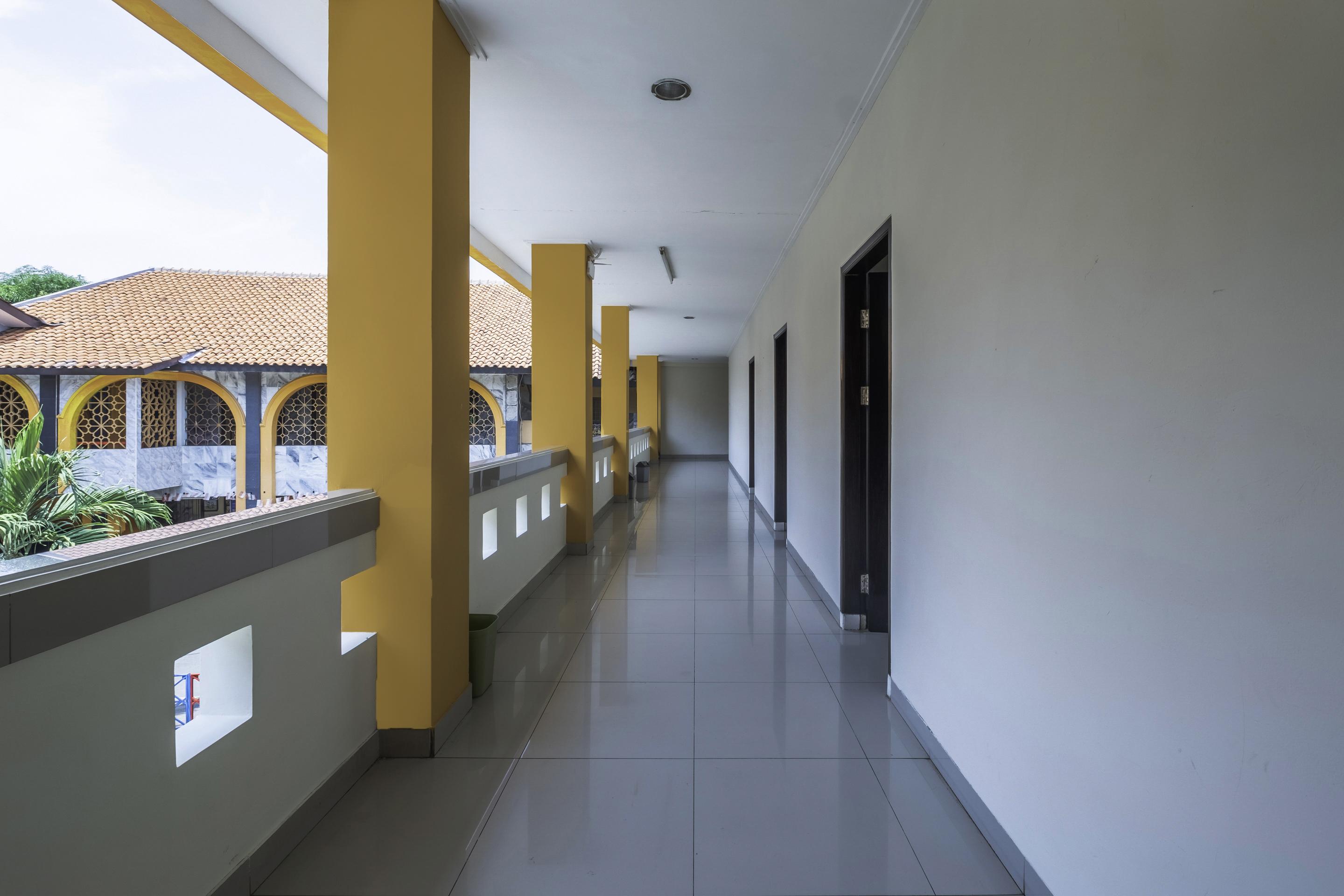 OYO 2132 Pondok Avicenna Cirebon Exterior foto