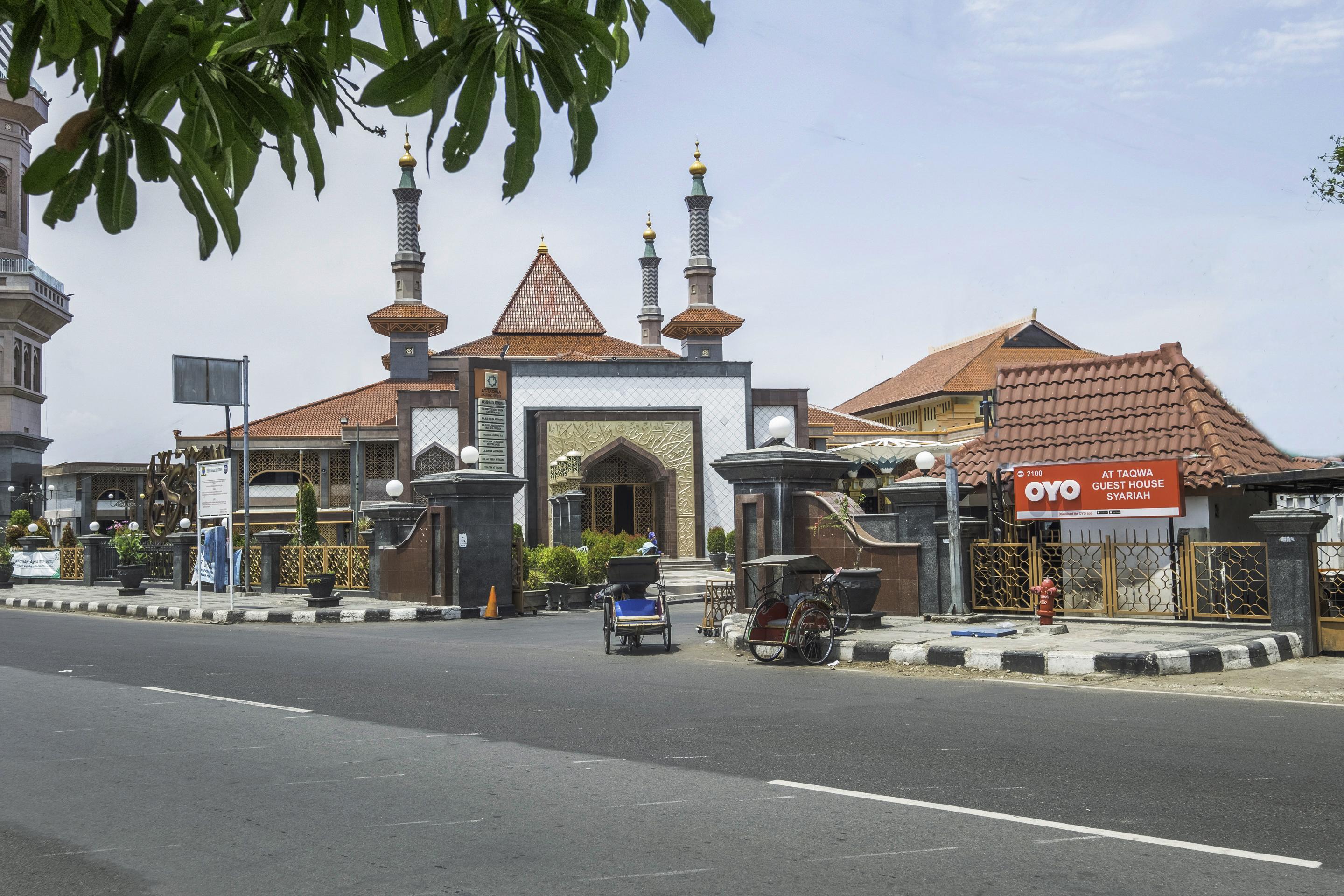 OYO 2132 Pondok Avicenna Cirebon Exterior foto